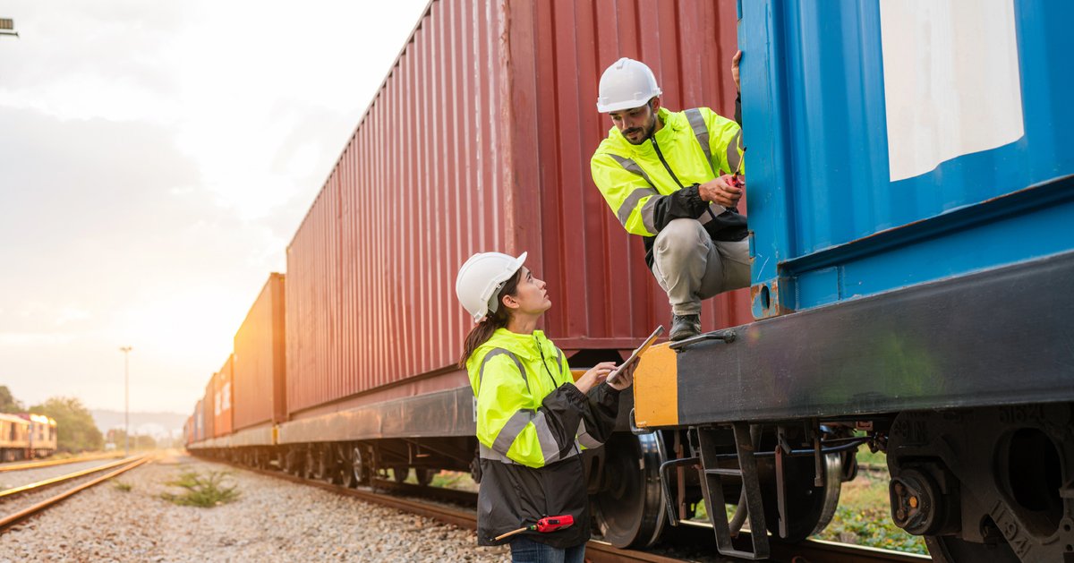 BatchFreight's tweet image. 📦 Freight technology is evolving fast! AI, quantum computing, and automation are driving a smarter, more efficient supply chain. Are you ready? 🚛💡 #TechRevolution #LogisticsFuture