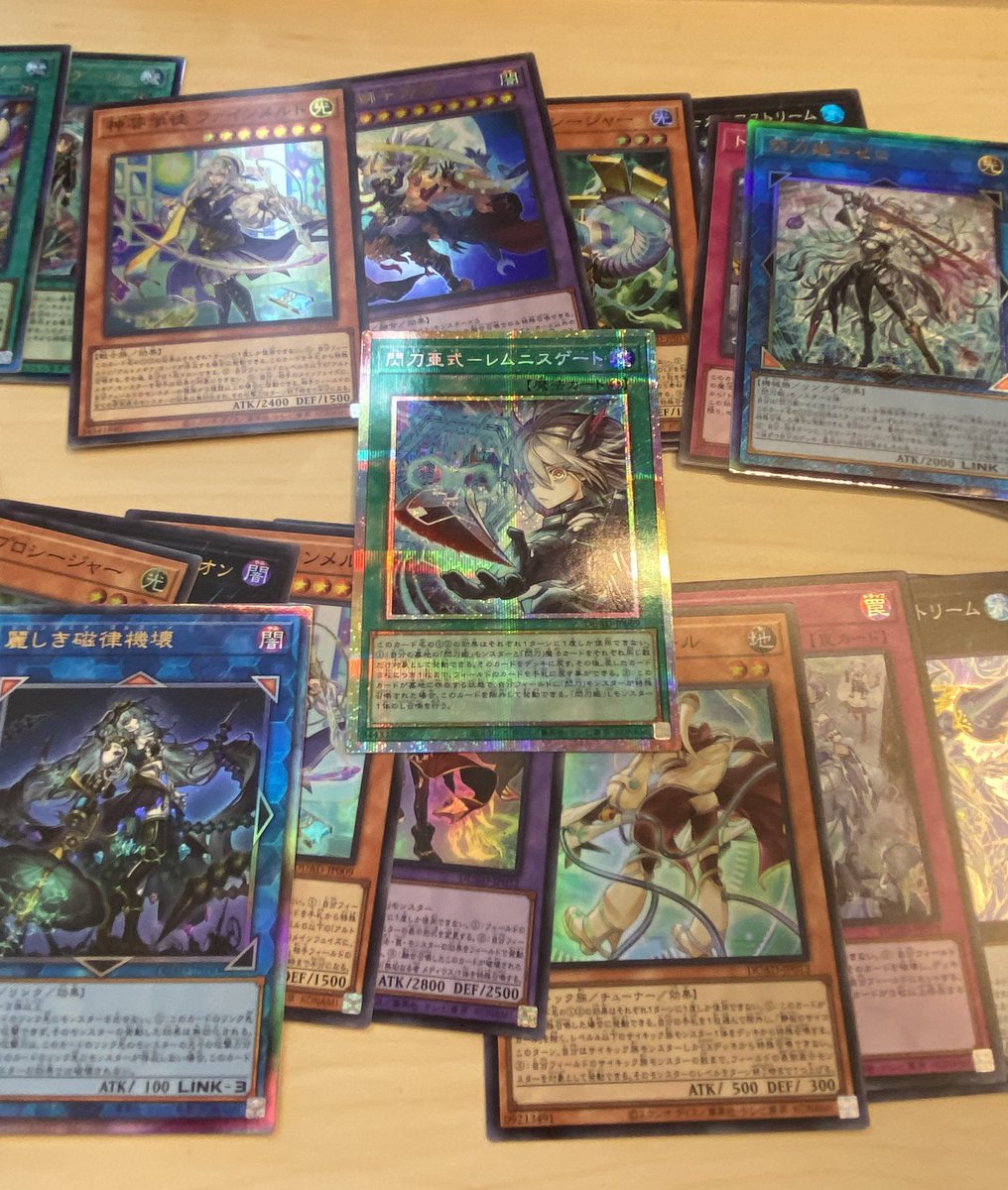 conden99's tweet photo. 2箱開けました。
総合的に勝利とさせて頂きたい https://t.co/gLQZKaM6E3