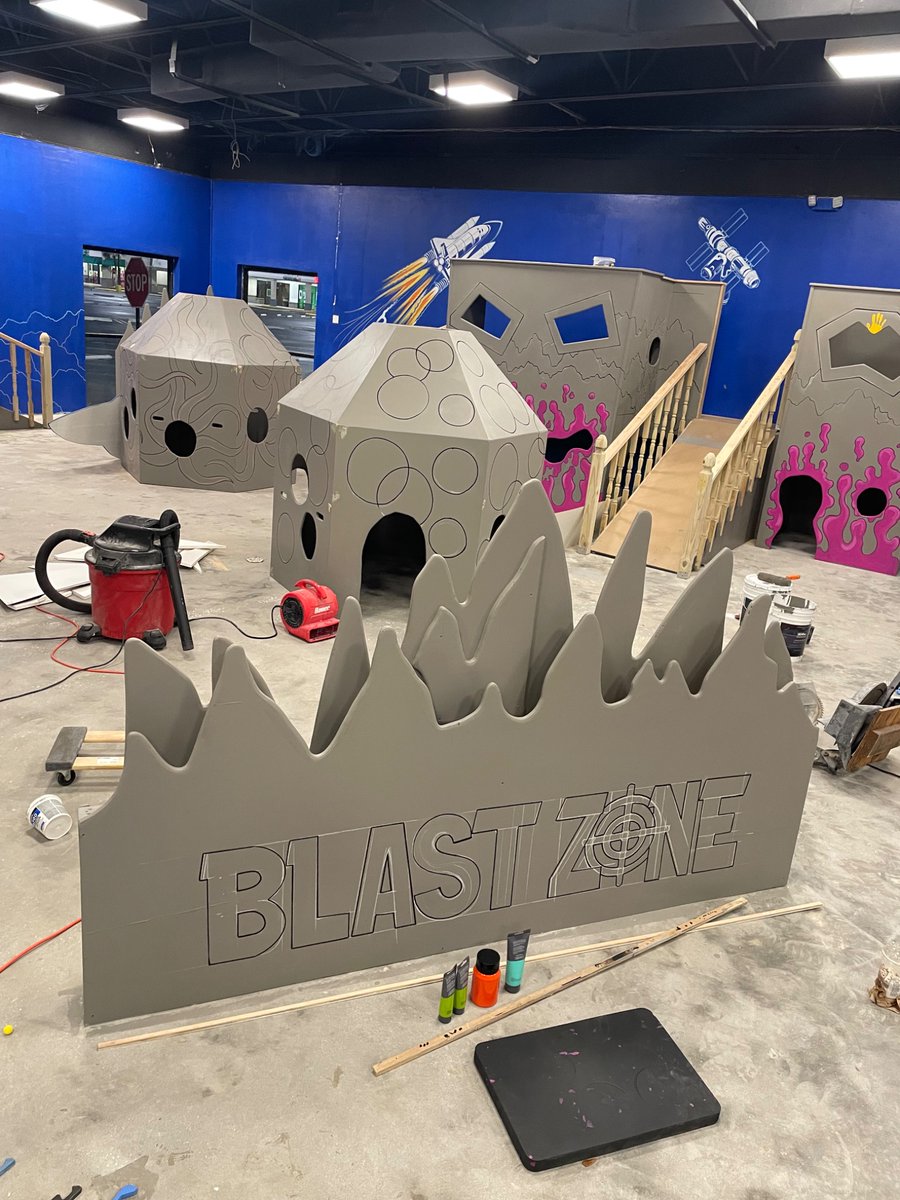 CoryTheCreative's tweet photo. Todays mural progress update @ #Leesburg #Florida #Artwork #Blastzone #Driftzone #mural #art #handpainted #artist #handdrawn #landscape #timelapse #partyzone #vipzone #dinosaur #outerspace #nasa #leesburg #florida #partytime #nerf #rival #xwing #SpaceX #MLKblvd #streetart https://t.co/XGBBCOwRp4