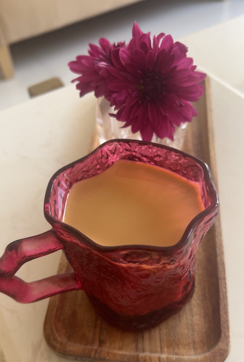 تخطينا مرحلة العتاب راحة البال أهم..
#صباح_الخيرᅠ