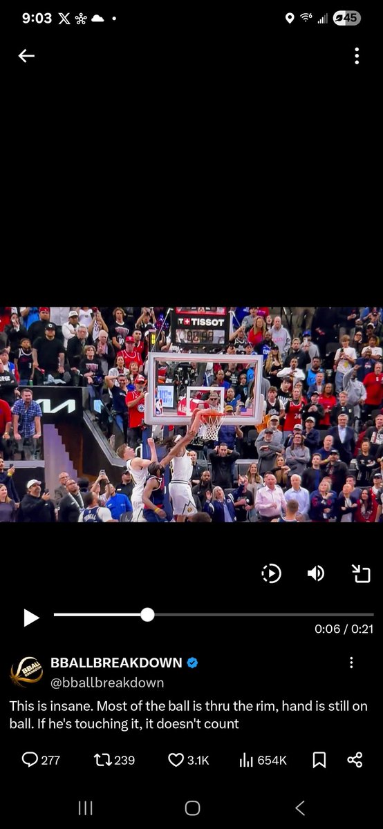 infinitysky06's tweet photo. @bballbreakdown Red light on. You be the judge https://t.co/ylpSncUzhA