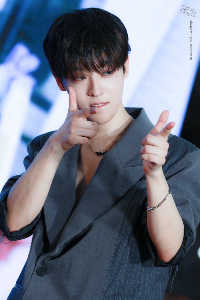 20250419 SHUYA     

빵야빵야~!

#이태빈 #LEETAEVIN