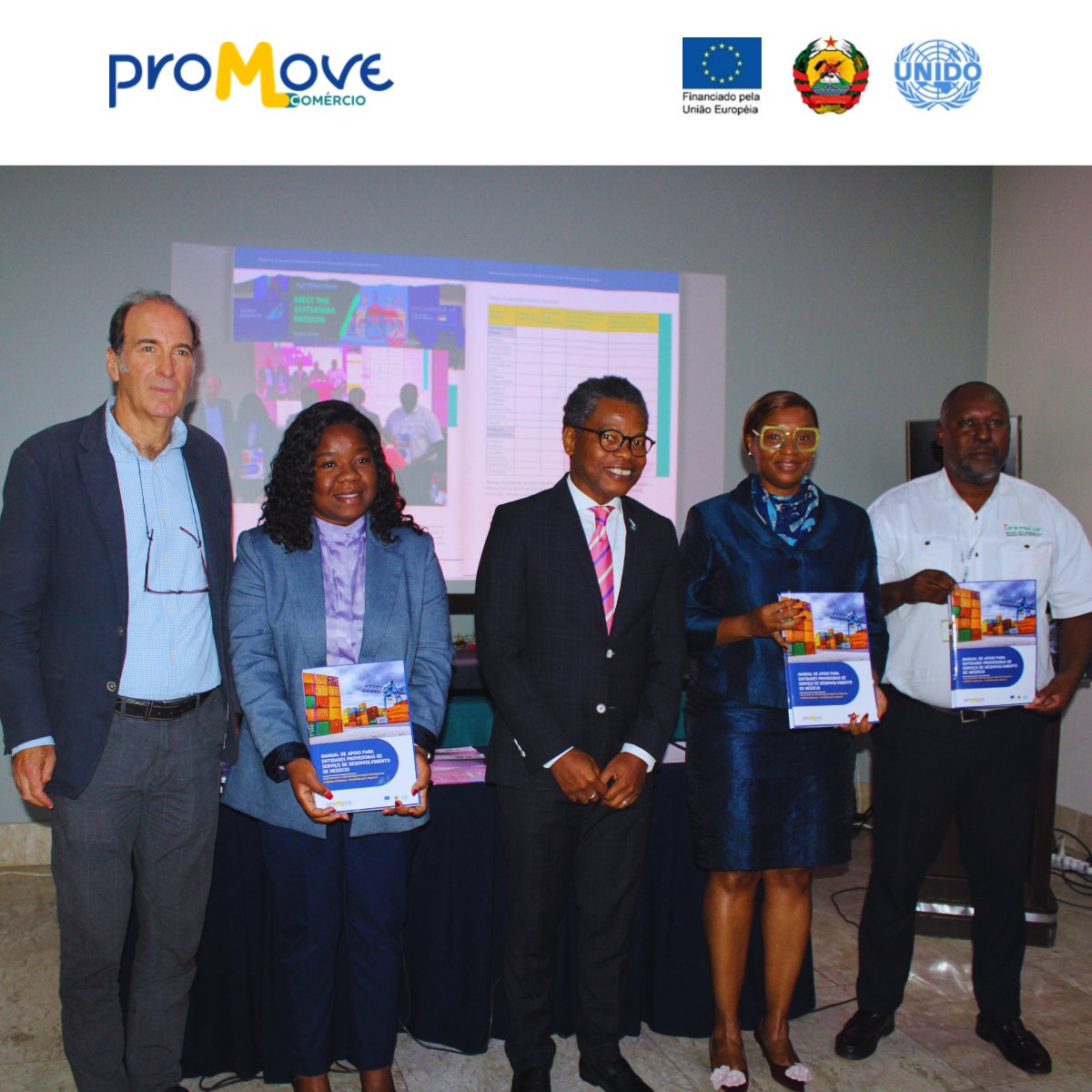 PromoveComercio_Moz tweet media