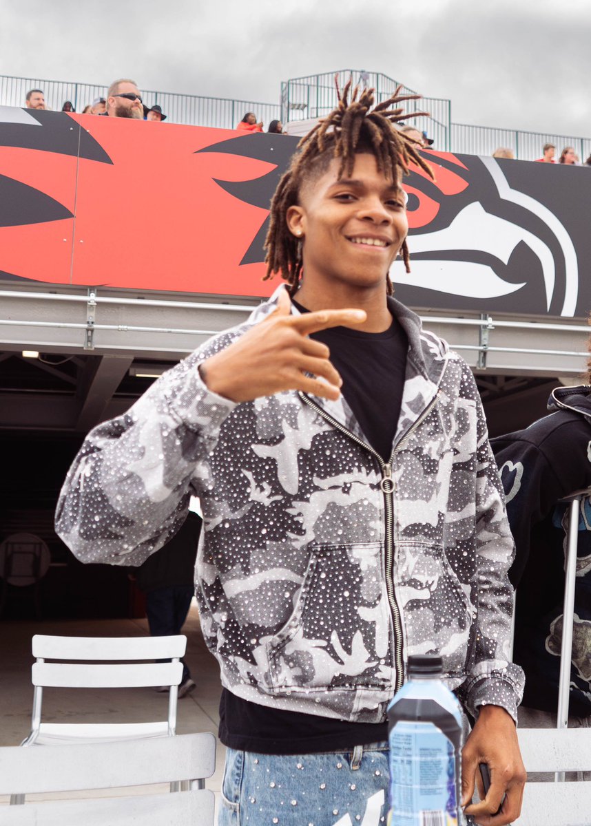 Micah Dalton (@micahshotthat) on Twitter photo Clemson Football: Dabo Swinney’s Portal Signee Visits Former University’s Spring Game
<a href="/ClemsonFB/">Clemson Football</a>
<a href="/SEMOfootball/">SEMO Football</a>
<a href="/DbkTristan/">8️⃣0️⃣</a> Clemson Football: Dabo Swinney’s Portal Signee Visits Former University’s Spring Game
<a href="/ClemsonFB/">Clemson Football</a>
<a href="/SEMOfootball/">SEMO Football</a>
<a href="/DbkTristan/">8️⃣0️⃣</a>
