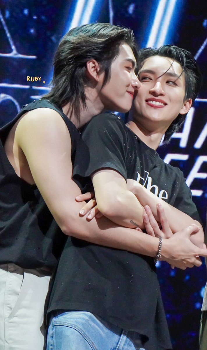 iamrubyyyyyyy's tweet photo. At this point, I don’t even know what to call this friendship anymore 😒

TBNW FANMEET IN BKK  
#TBNWEternalLuvFanmeet https://t.co/EeWQF6rqoX