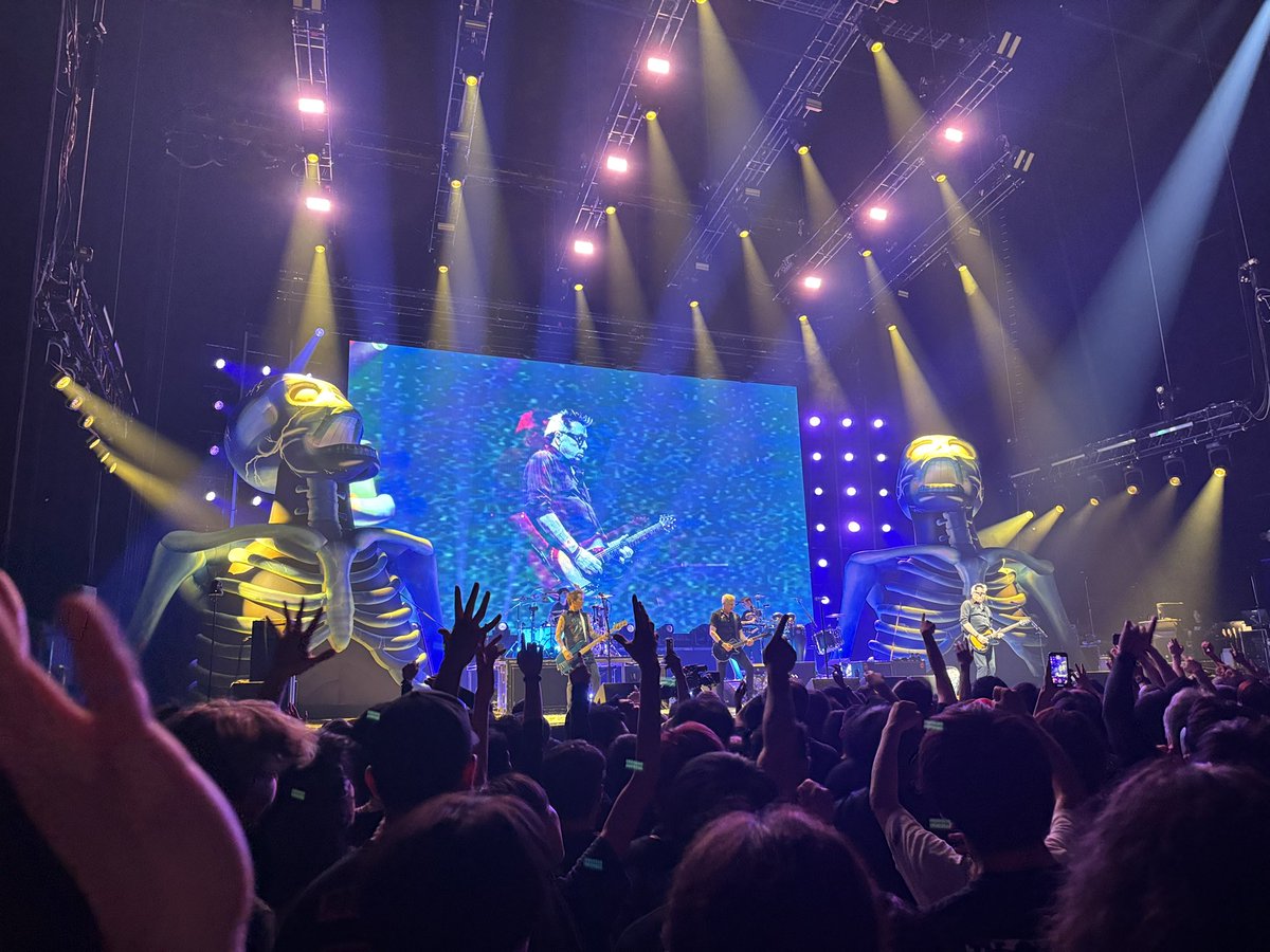 KazukoHorikoshi's tweet image. オフスプリング最高でした！日本に来てくれてありがとう！
シンプルプランも良かった！
#offspring #theoffspring  #オフスプリング