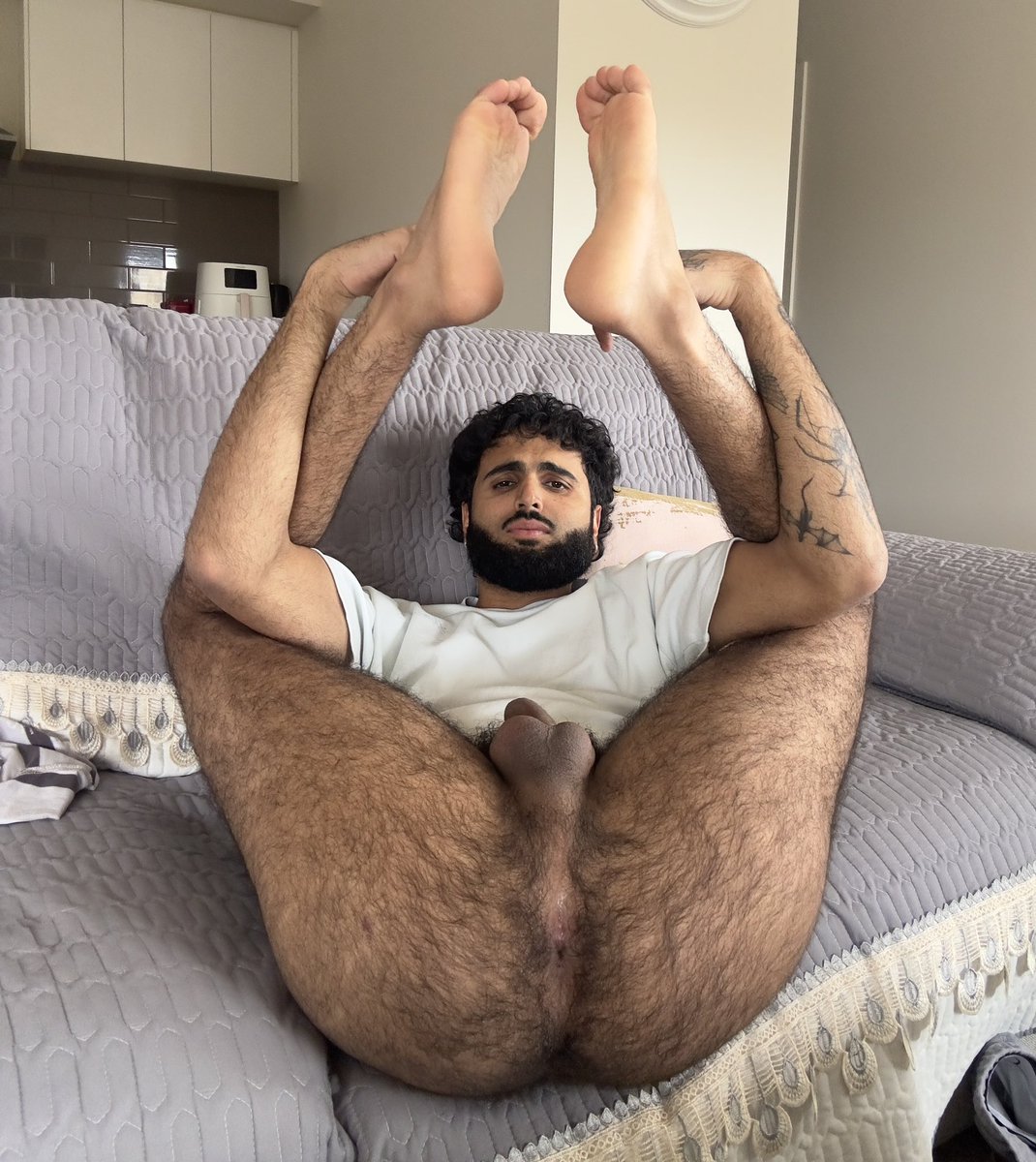 My boyhole needs to be stretched, who’s helping?