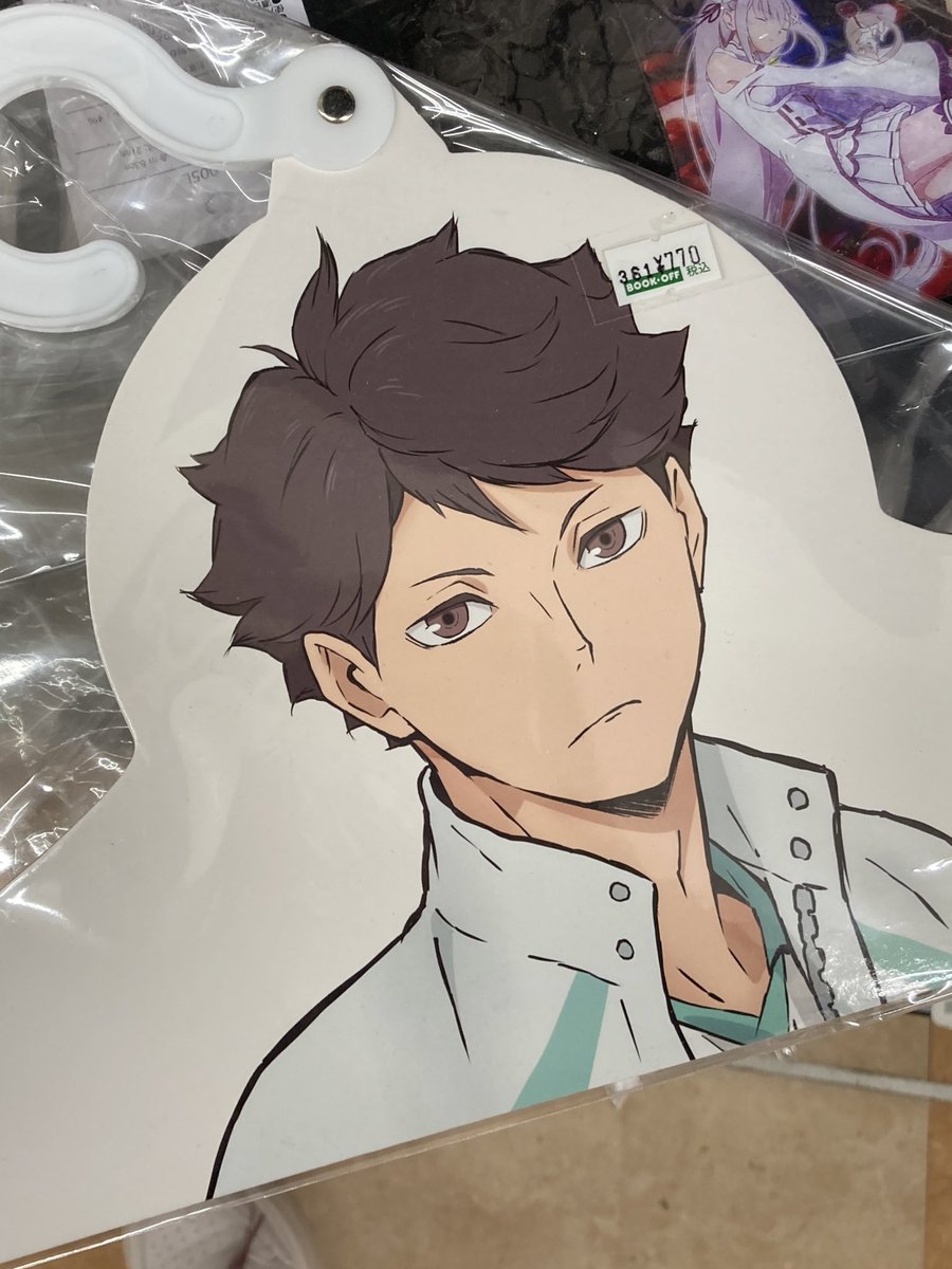 及川ハンガー　Tシャツ ハイキュー!!』日向翔陽や及川徹らの顔ハンガーが登場。メッシュ