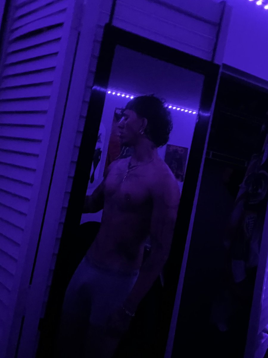 DevilxMann's tweet photo. need a nasty slut #nsfw #horny #latino #nsfwtwtًً https://t.co/m9pHqMo1SZ
