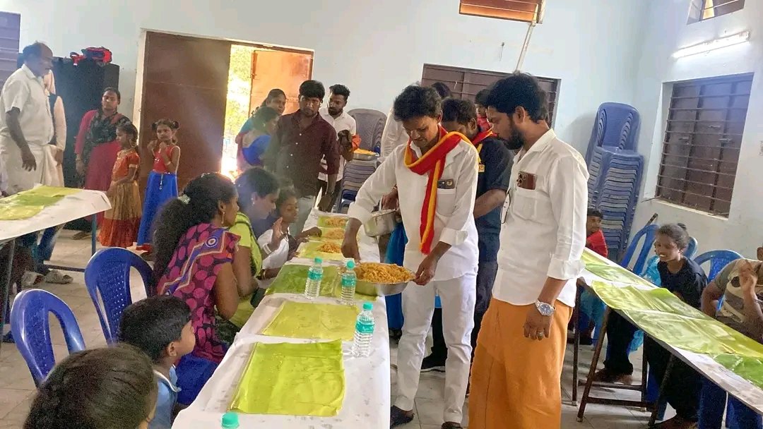 MinnalvV's tweet photo. திரிசூலம் DMI தொண்டு நிறுவனம் நடத்திய குழந்தைகளுக்கான கோடைகால பயிற்சி வகுப்பில் *#தமிழக_வெற்றிக்_கழகம்செங்கல்பட்டு_வடக்கு_மாவட்டம்* சார்பில் கலந்து கொண்டு அவர்களுக்கு ஆலோசனைகளும்  வருகை தந்த அனைவருக்கும் மதிய உணவு சிக்கன் பிரியாணி தமிழக வெற்றிக் கழகம் சார்பில் வழங்கப்பட்டது. https://t.co/TIMzu22p71