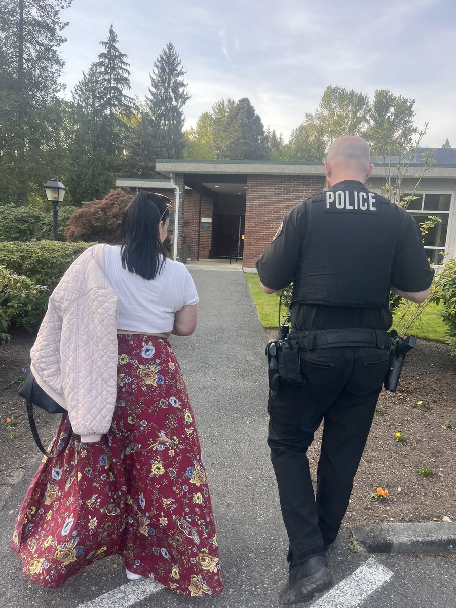 We Heart Seattle (@weheartseattle) on Twitter photo This is the compassionate model 👇🏼Jail or Rehab. Thank you to the team <a href="/kmmoreland/">Kristine</a> The More We Love, <a href="/WeHeartDirector/">Timothy Emerson</a> and our officers for reaching out to trusted social services to arrange drug rehab. Thank you <a href="/CMSaraNelson/">Sara Nelson</a> for making this program available to us 24/7/365. Can This is the compassionate model 👇🏼Jail or Rehab. Thank you to the team <a href="/kmmoreland/">Kristine</a> The More We Love, <a href="/WeHeartDirector/">Timothy Emerson</a> and our officers for reaching out to trusted social services to arrange drug rehab. Thank you <a href="/CMSaraNelson/">Sara Nelson</a> for making this program available to us 24/7/365. Can