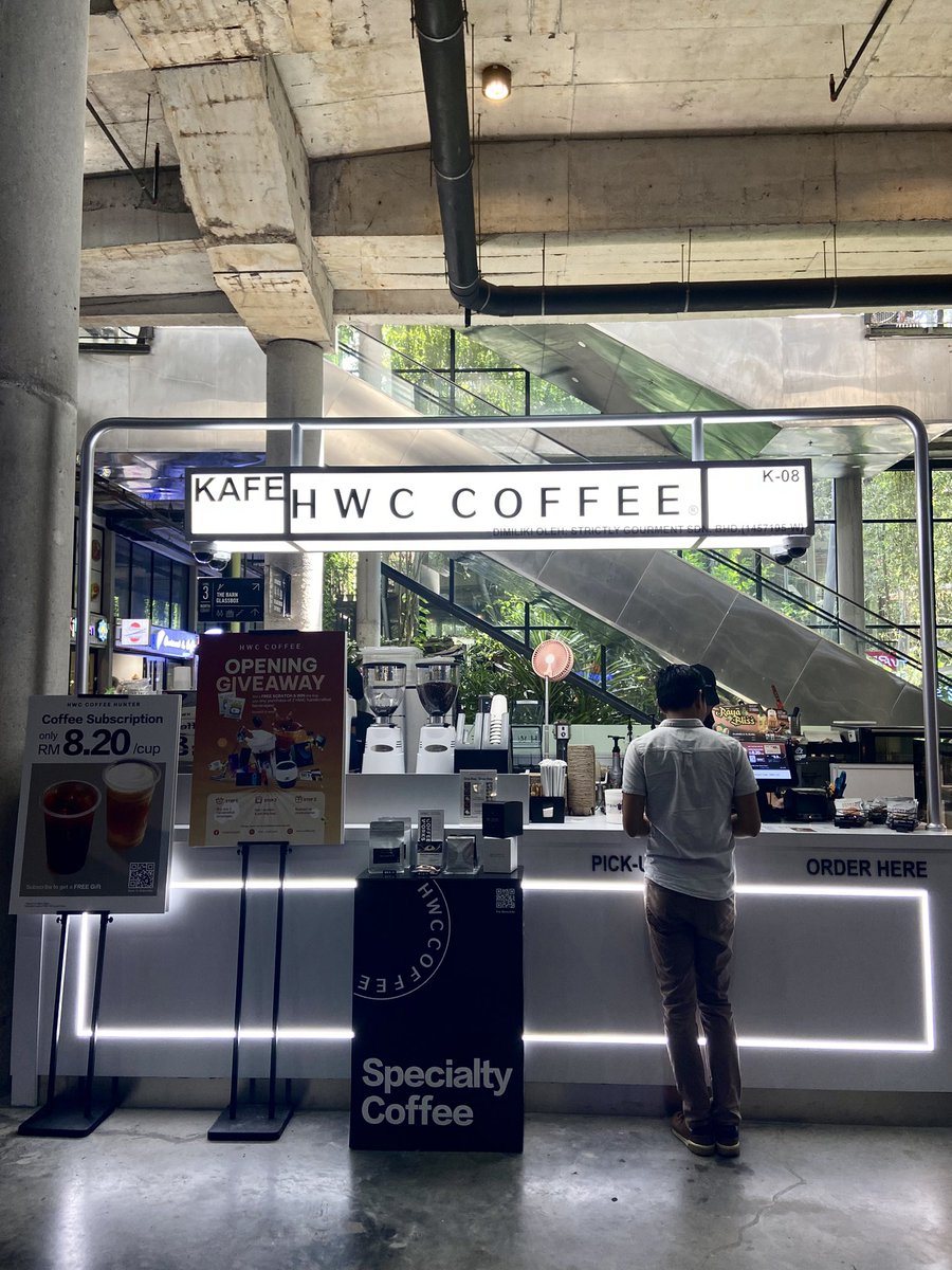 Twt_Cyberjaya's tweet photo. Finally, HWC Coffee dah dibuka di Tamarind Square! 

Apa favourite korang kalau order kat HWC? Min biasa iced latte no syrup saja 🤗 https://t.co/JarM5jNgQu