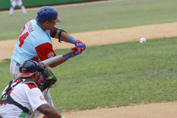 jit_digital's tweet photo. Tigres consolidado líder de la Liga Élite del #Beisbol Cubano
El equipo avileño le propinó nocaut de 11x1 al granmense en siete entradas. #Cuba #DeporteCubano #basseball
https://t.co/B7xANTZlUV https://t.co/ff6VRP6Wzd
