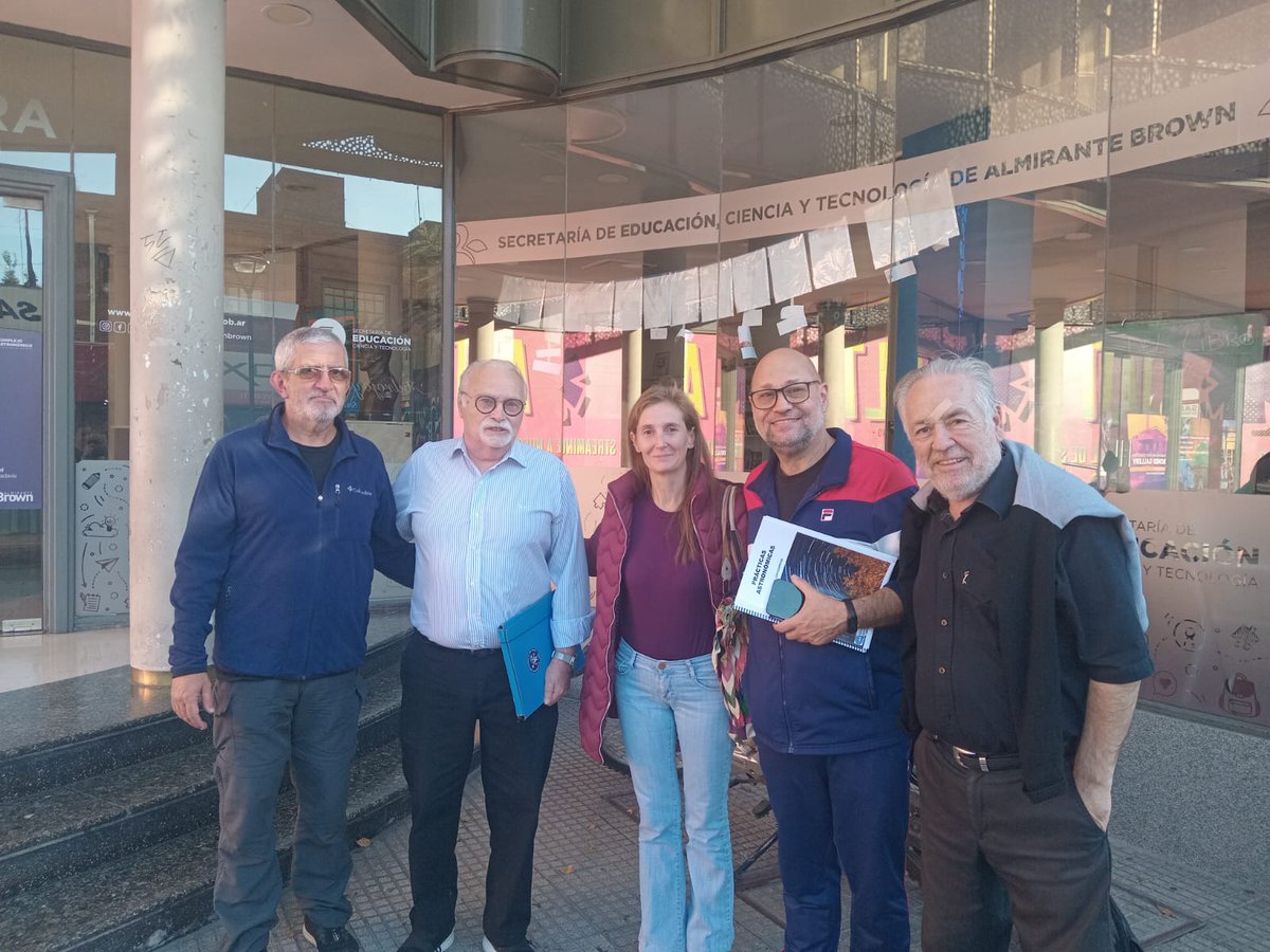 Nace un nuevo Proyecto en mi región: astrónomos profesionales y aficionados, especialistas en didáctica y difusión pública de la ciencia, astrofótografos y adherentes...