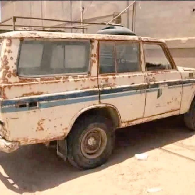 خزنت عند صاحبي وقدنا مروح قمت ألف اوراق القات
قال خلي بس قلت لا والله عيب با ألفه عشان تقول زوجتك  هذا صاحبك  راقي ونظيف 
وعلى قومتي زبطت الطفايه وطايرت الشقارة ودعست صحن فيه ثلاجه قهوه وقلاصات فيهن بقايا قهوة وحلقت ام الصبيان😑💔
قال زد بول فوق الموكيت
قدنا اقلك خليهن ياراقي😂😂