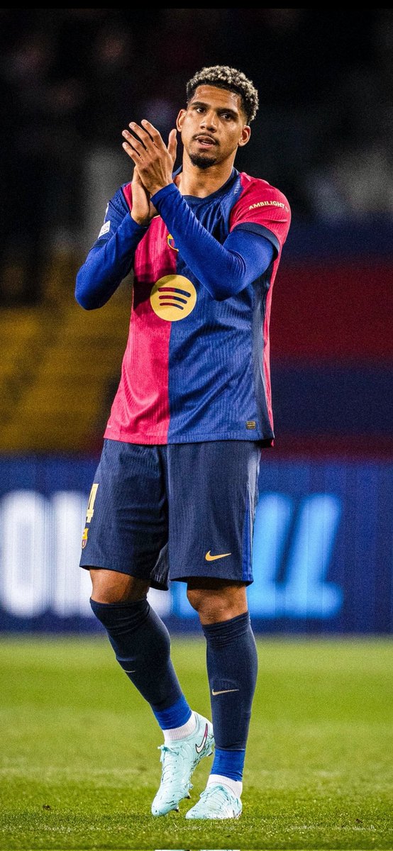 اقسم بالله من يوم ما دخل الوحش اختفى خطورة مدريد و دمر مرتداتهم
غريبة محد انصفه🤨