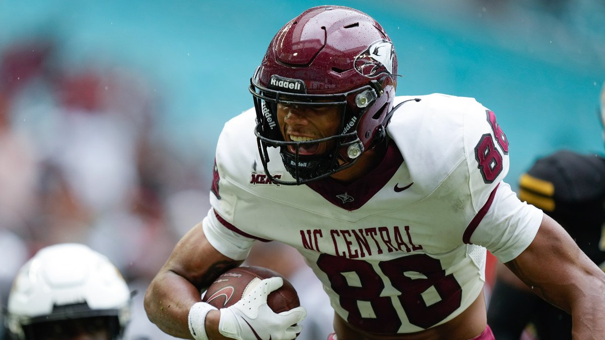 Around The NFL (@aroundthenfl) on Twitter photo NC Central WR Joaquin Davis signing UDFA deal with Broncos, per <a href="/wyche89/">Steve Wyche</a>
nfl.com/news/undrafted… NC Central WR Joaquin Davis signing UDFA deal with Broncos, per <a href="/wyche89/">Steve Wyche</a>
nfl.com/news/undrafted…