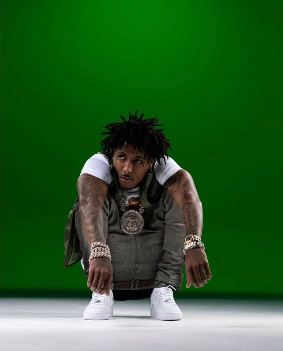 ybdeyo's tweet photo. WE ABOUT TO GO ON A LEGENDARY RUN!! https://t.co/cK5Df8RTwE
