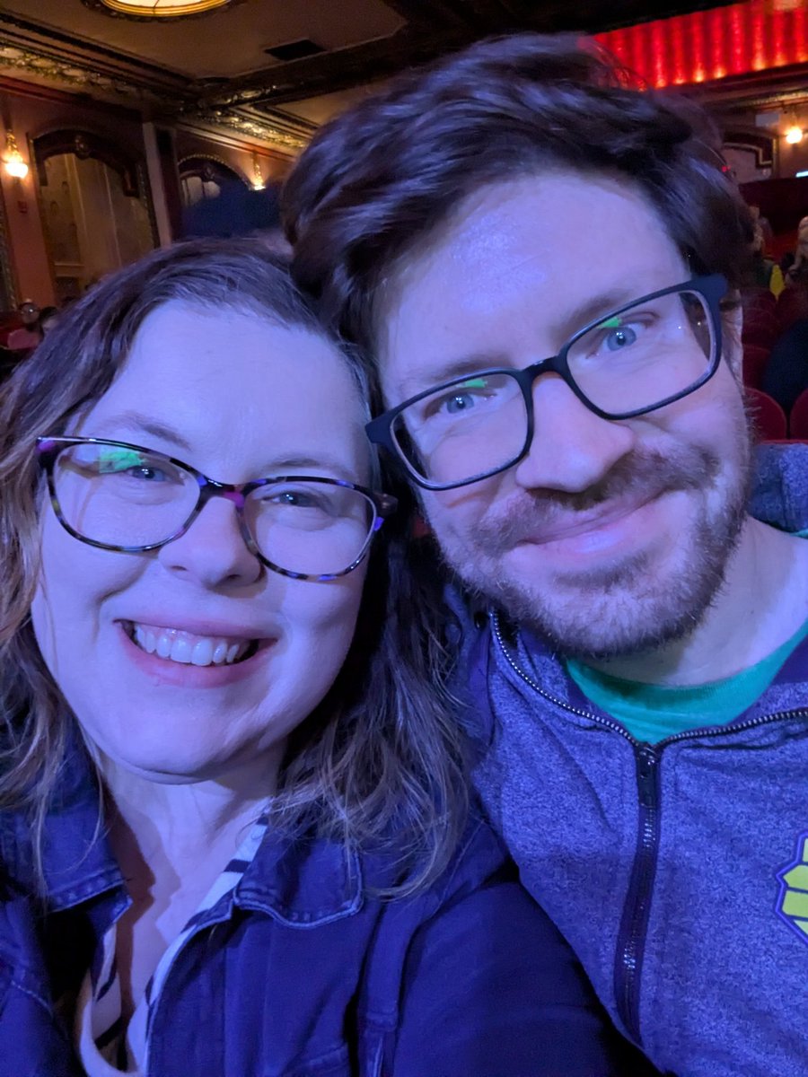 CrazycatSocks's tweet photo. #altonbrownlive #lastbite. @altonbrown his 2nd show and my 3rd show https://t.co/HY3Q8vel1p