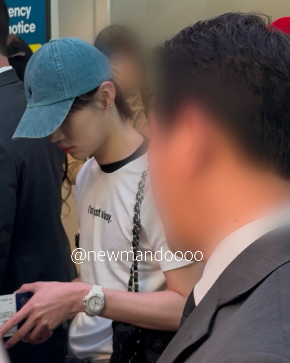 250427 ICN 출국

오늘 부리 달란트 미쳤음

#더보이즈 #THEBOYZ #뉴 #NEW