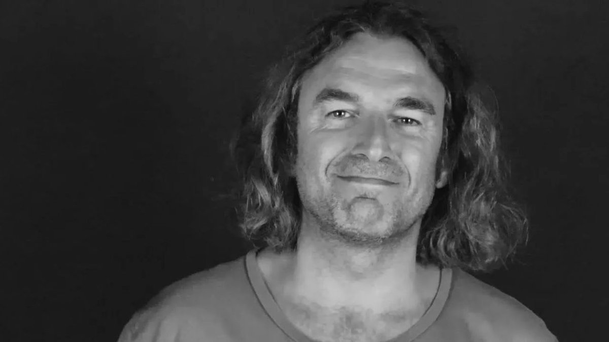Sevgili İrfan Alış'ın, Hamiyet muzikali son kez sahnelendi. Hem de İrfan Alış anması oldu. Oyun boyunca ve oyun sonrası herkesin gözleri yaşlıydı. 
Sahnede İrfan Alış'ın söylediği şarkıları farklı müzisyen ve sanatçılar seslendirdi. 
Duygu yoğunluğu yüksek bir akşam oldu. 
İrfan