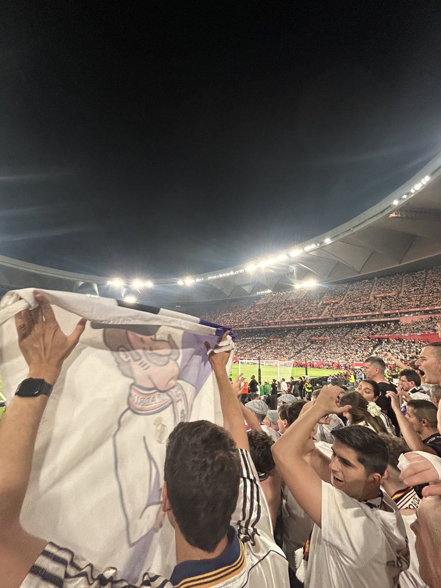 nostalgicopablo's tweet photo. Ayer. Hoy. Mañana. SIEMPRE REAL MADRID.
Puta Barsa https://t.co/X12FLRIaE9