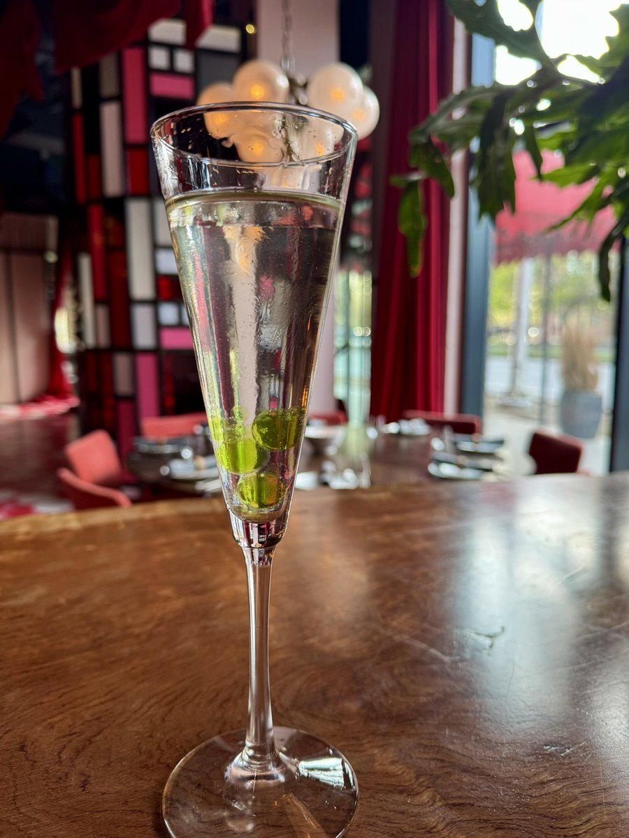 M_Does_Games's tweet photo. made a lava lamp cocktail with Midori boba~ https://t.co/kIiXdqhulc
