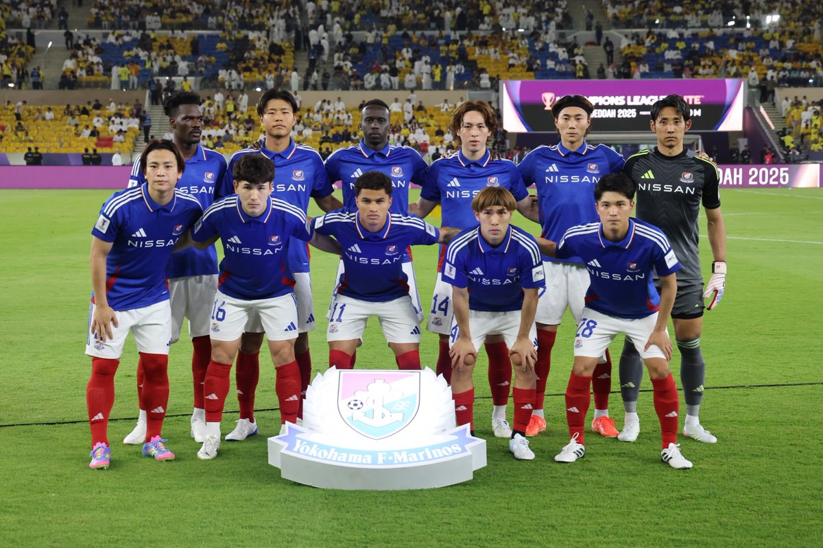 prompt_fmarinos's tweet photo. 横浜F・マリノスに関わる全員で繋いできたアジアの頂点を獲る闘いは、準々決勝で悔しい敗退。

遠い現地サウジアラビアで、そして早朝の日本から、最後の最後まで熱い応援でチームを後押しいただきありがとうございました。

#fmarinos https://t.co/SxexAyJKMM