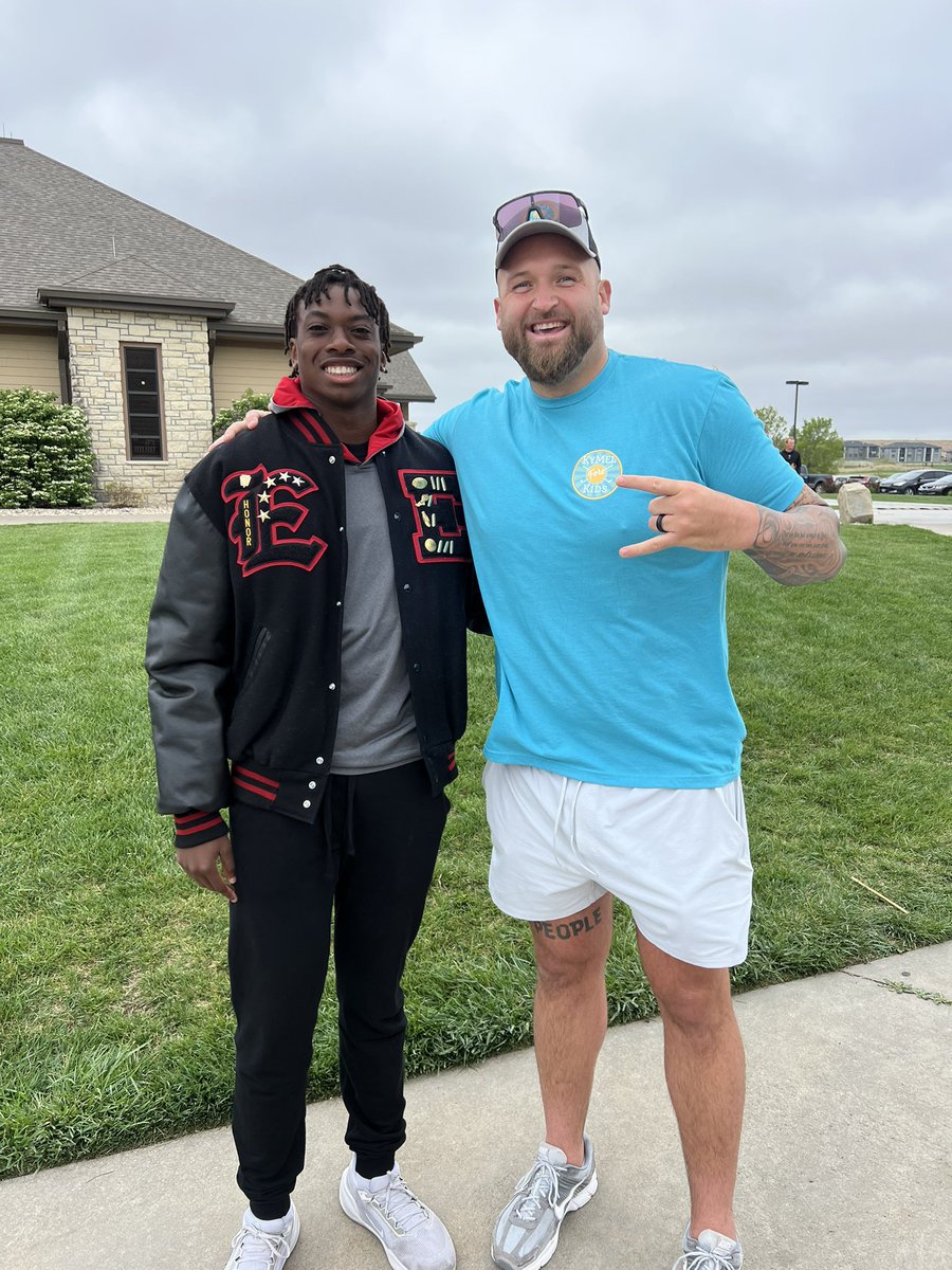 Gina McGowan tweet media