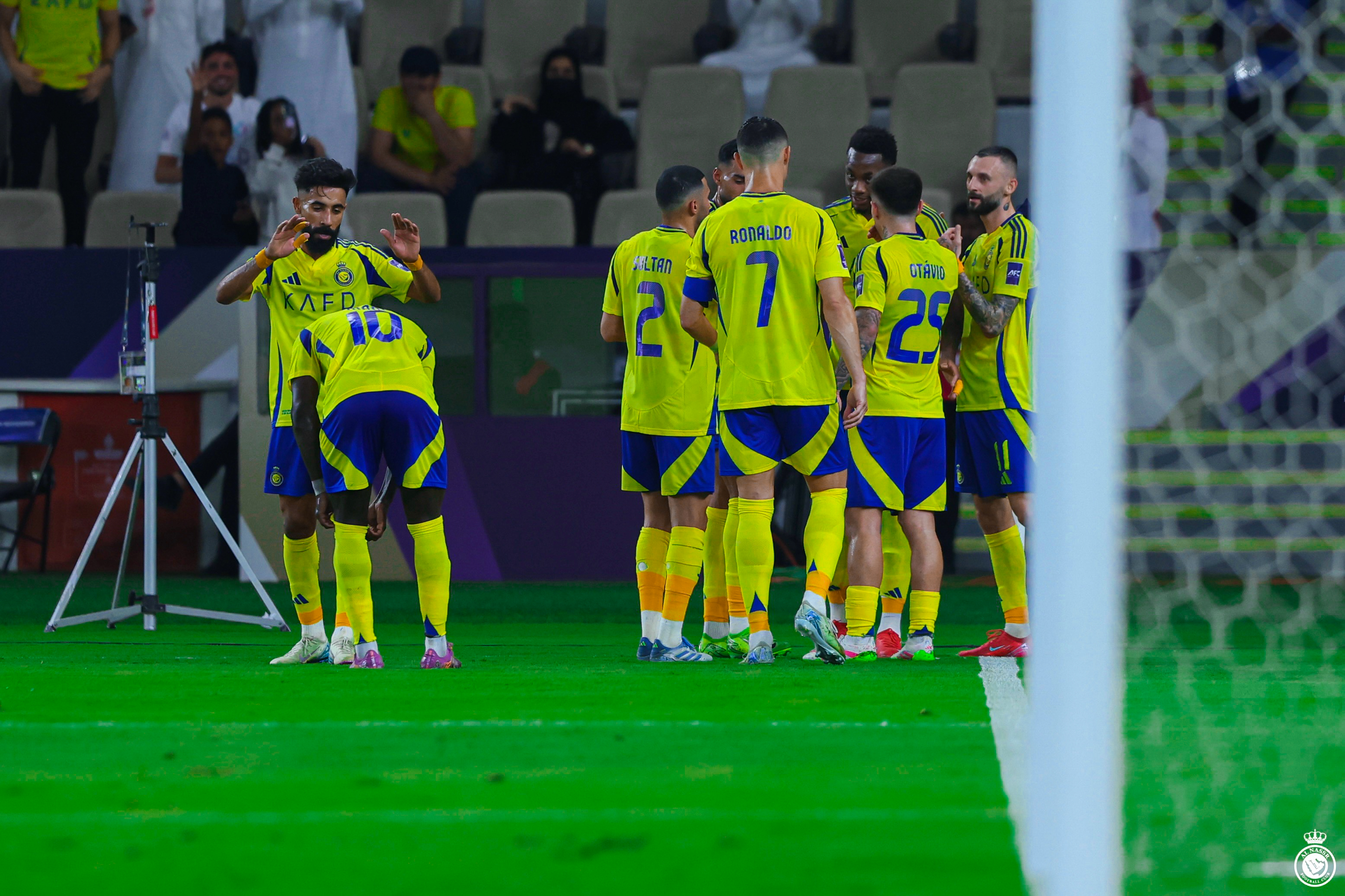 لاعبو النصر. (إكس) 