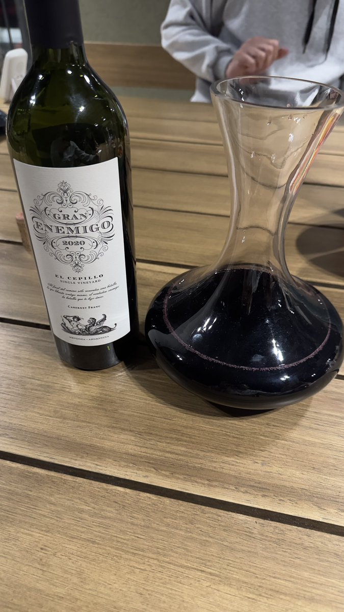 rama_stabile's tweet photo. Hoy se festeja con esta bomba @alevigilmalbec https://t.co/QGZU7FtdjH