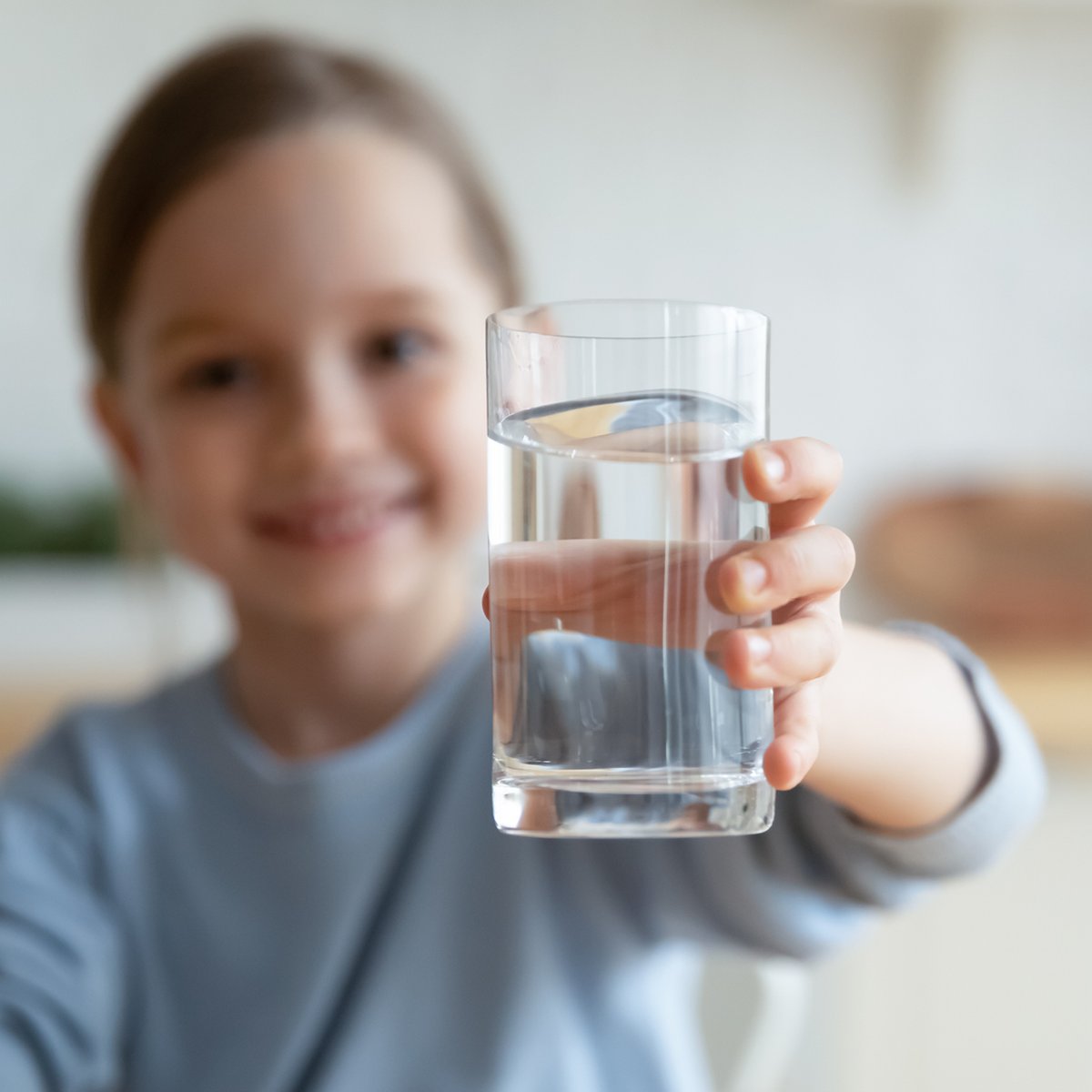 WellnessTribeOn's tweet photo. 🧠💧 Thirst messes with mood! Dehydration disrupts dopamine/serotonin and spikes cortisol → irritability &amp; anxiety.
Swap bad vibes for H2O: 
ClearlyFiltered removes 99.9% toxins – happy brain chemistry starts here! 🚰 
https://t.co/ovA3xs0DcU

 #StayHydrated https://t.co/ojV0WQhG6Y