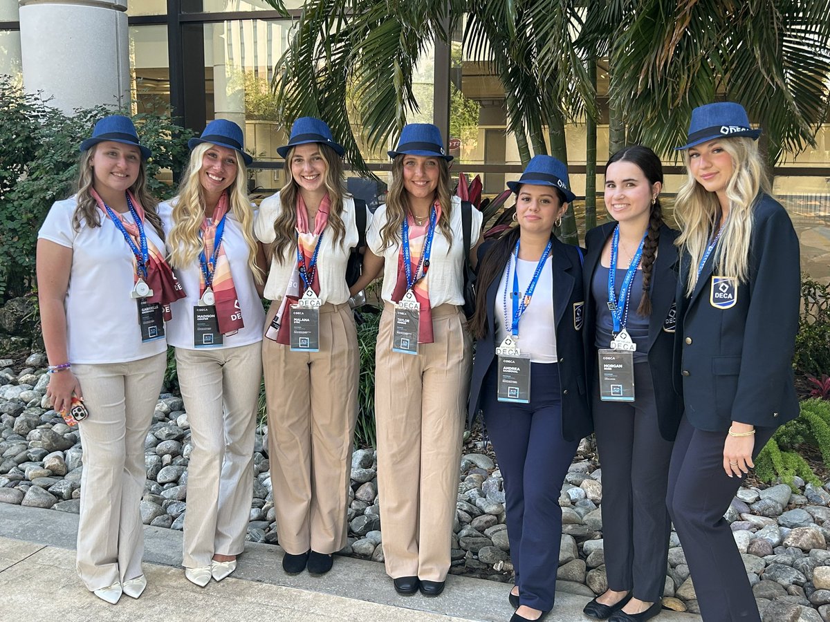 CarlsonDECA's tweet photo. Carlson DECA about to attend tonight’s ICDC Opening Session in Orlando! #marauderpride #MIDECA #ICDC2025 https://t.co/HOClbr2qlO