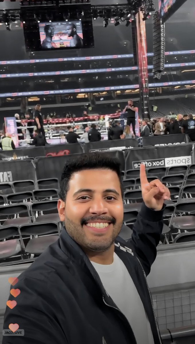 خيرة أيامنا إنك فيها 🤍🖤🦅

#سبايكي 
#سبايكي_في_لندن