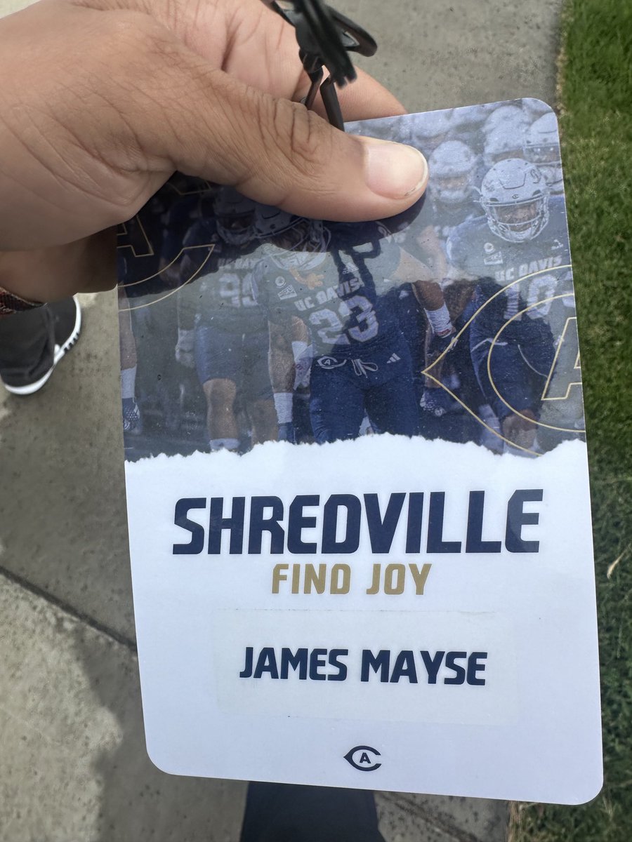 Had a great time visiting UC Davis, excited to be back in June for summer camp! ⁦<a href="/CoachD_Jordan/">CoachDuMaurierJordan</a>⁩ <a href="/Coach_CoombsUCD/">Matt Coombs</a>⁩ ⁦<a href="/VintagePlough/">Timothy Plough</a>⁩ ⁦<a href="/WyattGardner23/">Wyatt Gardner</a>⁩ ⁦<a href="/BrandonHuffman/">Brandon Huffman</a>⁩ ⁦<a href="/PGregorian/">Paul Gregorian</a>⁩