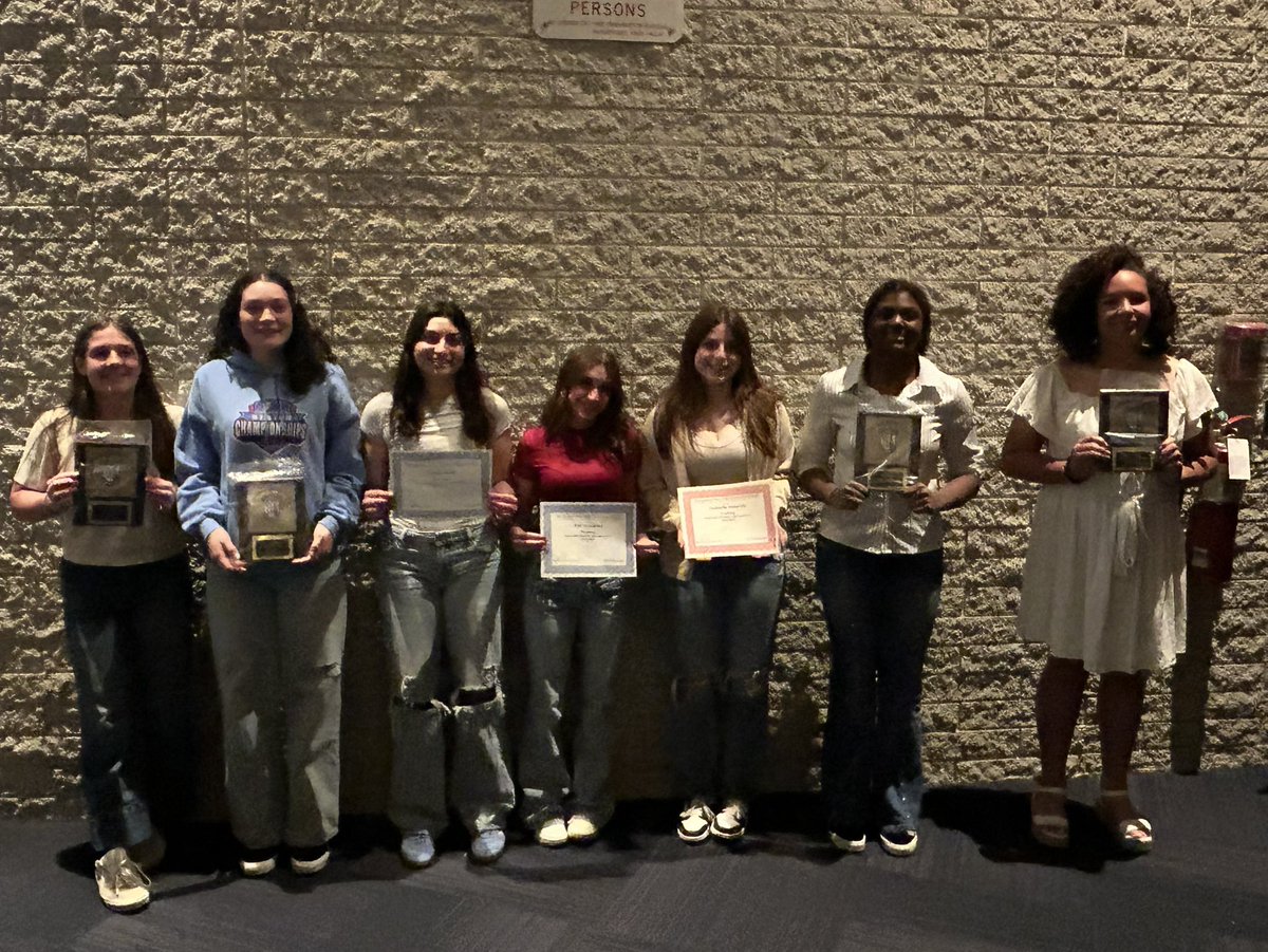 Congratulations to these amazing young ladies of  the PHHS and PHS Girls Wrestling Team.  Honored by Parsippany Troy Hills Board of Ed. #wrestlelikeagirl