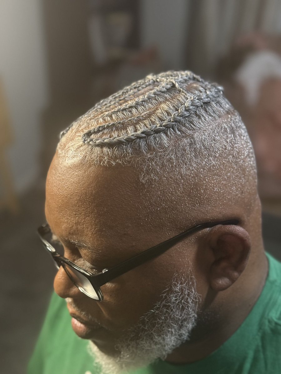 TheeMrsBillups's tweet photo. Yall?! My boyfriends out here showing folks that grandpa status is a whole vibe ๐
#PraisingMyOwnPawn #FineAsWine #HandsomeSelf @Bayrone_1967
Thanks for the hook up Khalia Warnock - you did that ๐ฏ https://t.co/AP2xGLSwo0