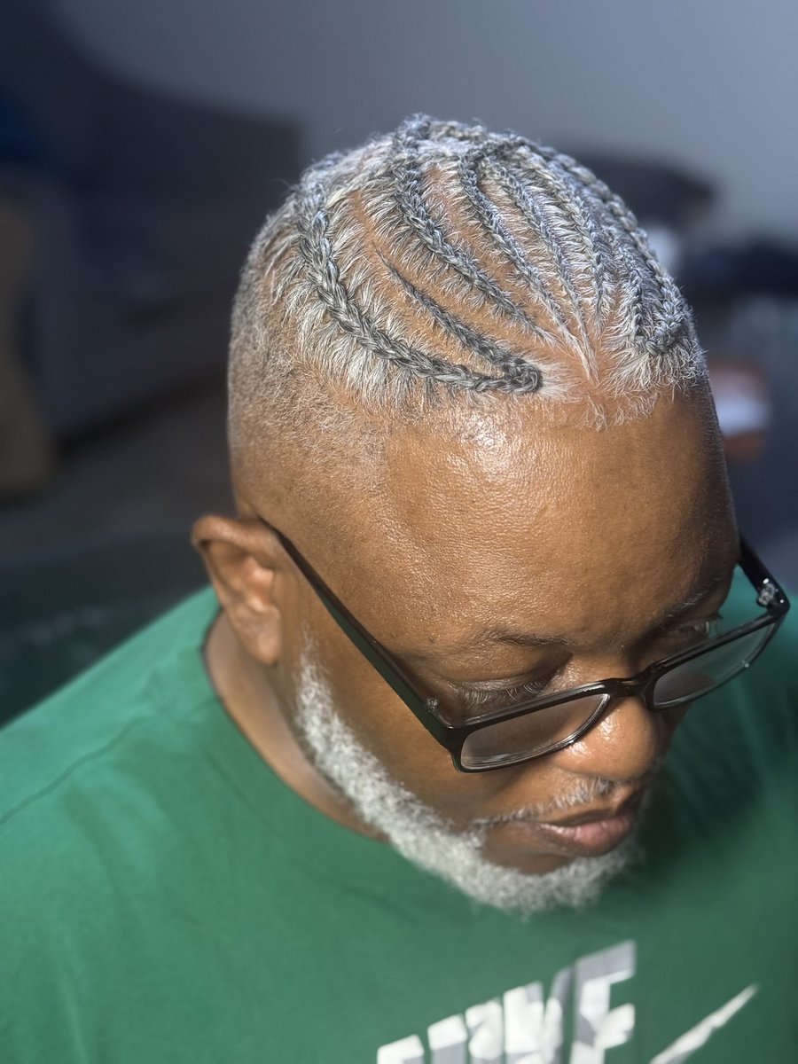 TheeMrsBillups's tweet photo. Yall?! My boyfriends out here showing folks that grandpa status is a whole vibe ๐
#PraisingMyOwnPawn #FineAsWine #HandsomeSelf @Bayrone_1967
Thanks for the hook up Khalia Warnock - you did that ๐ฏ https://t.co/AP2xGLSwo0