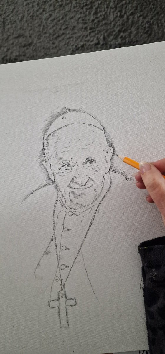 I'm so happy to share my latest pencil drawing, a portrait of Pope Francis. It's my third pencil drawing ever, and I'm incredibly proud of how it turned out. I'll be sending the original to the Vatican and donating prints to the late Pope's charities.❤️ #ArtForACause #yorkpress