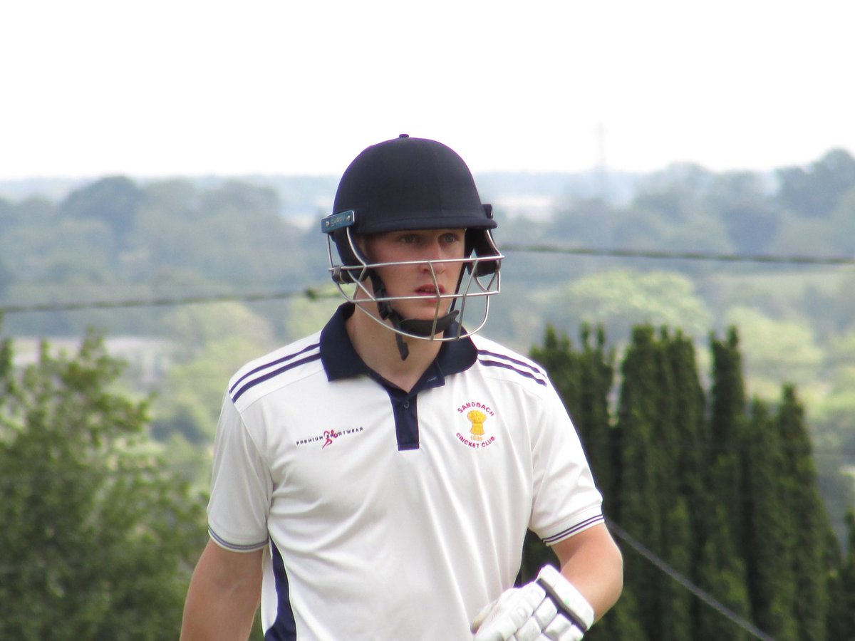 Jack Collett seeing the 1s home today with 62* to go with his 1-15 from 8 overs! Well done JC!