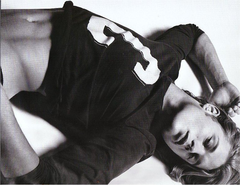 AristsAchain's tweet photo. ⠀ 
─── 𝐃𝐀𝐌𝐈𝐄𝐍 𝐌𝐀𝐃𝐃𝐎𝐗 ───
                 80s Au - 𝕿𝖍𝖗𝖊𝖆𝖉
⠀⠀
      𝐈. "Student-athlete".
      𝐈𝐈. Universidad de Harvard.
      𝐈𝐈𝐈. Derecho / Jugador de rugby.
⠀⠀⠀⠀⠀⠀⠀⠀⠀ https://t.co/8DgIGlaGRU