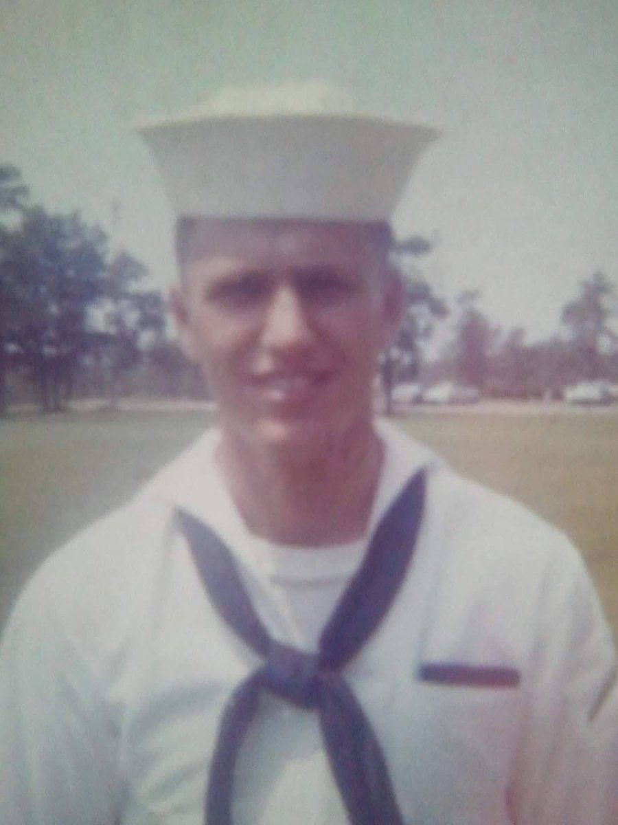 Tim_Daust's tweet image. My father was diagnosed with Stage 4 esophageal cancer 6 weeks ago and yesterday that battle came to an end as he passed away at home peacefully in his sleep, with me by his side holding his hand. Thank GOD he is now at peace. He approached his death with remarkable serenity, a…