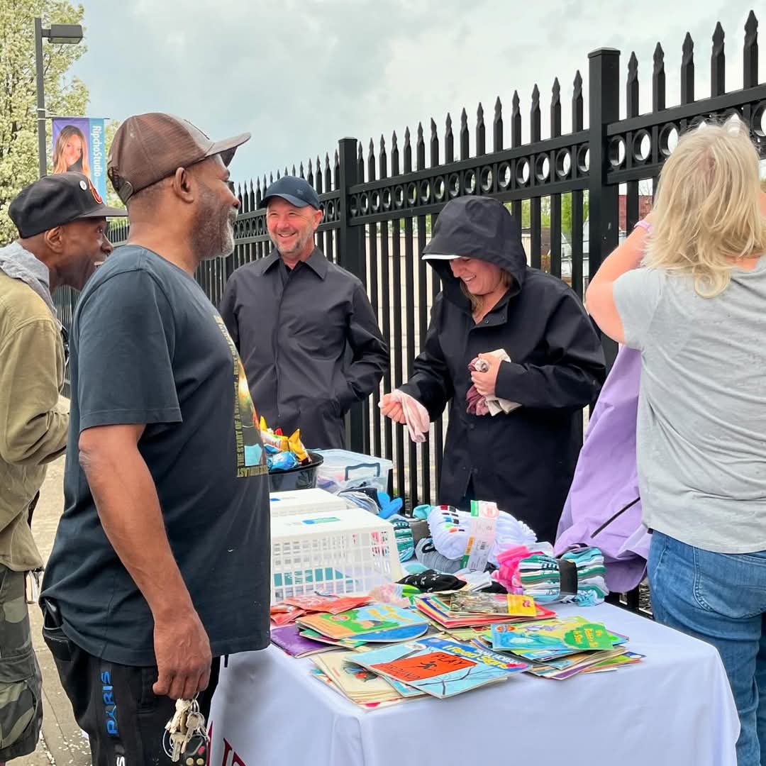 4/25 was our first outreach on Lorain Ave for 2025. Residence received blood pressure checks by Nurse Jelisa, toiletries &amp; other important resources. Thank you to our RJEC Volunteers for 80 meals &amp; to all our partners for  making an impact! We’ll be back 5/16 <a href="/5pm/">5pm.co.uk</a>
<a href="/ThreeArchesFnd/">Three Arches Foundation</a>
