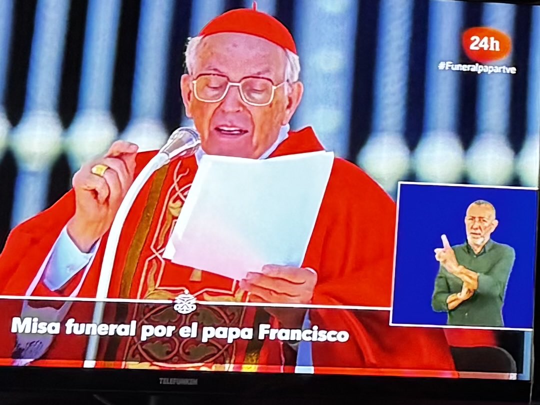 M gracias a 24 H especial con intérprete de la lengua de Signos España por respeto Funeral de Papa Francisco 5 horas