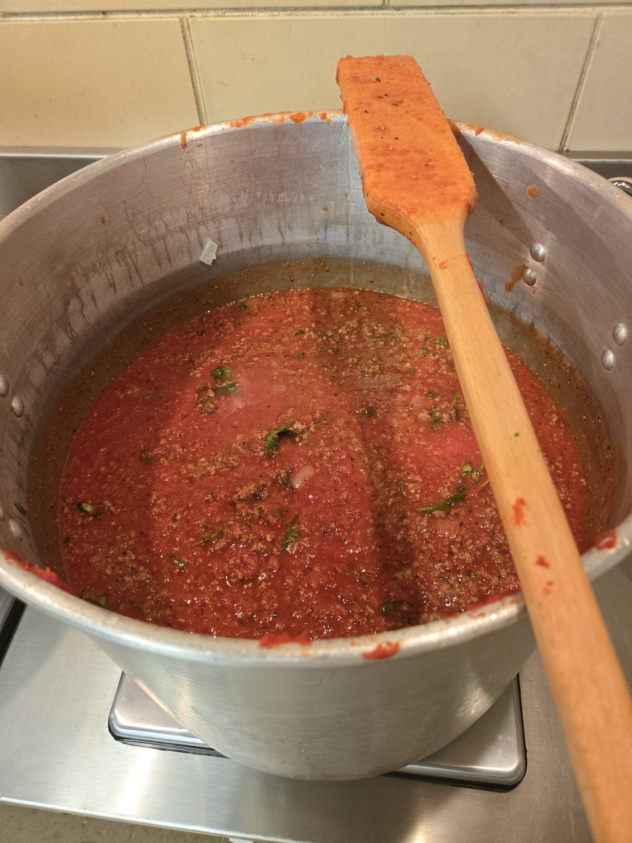 the_papa_lobe's tweet image. Made 30 gallons of homemade spaghetti sauce for our Boy Scout troop annual spaghetti dinner.
Started cutting herbs , garlic, and onions and browning 60 lbs of meat at 0700.
Final count isn't in yet, but probably served 300 plates give or take.
