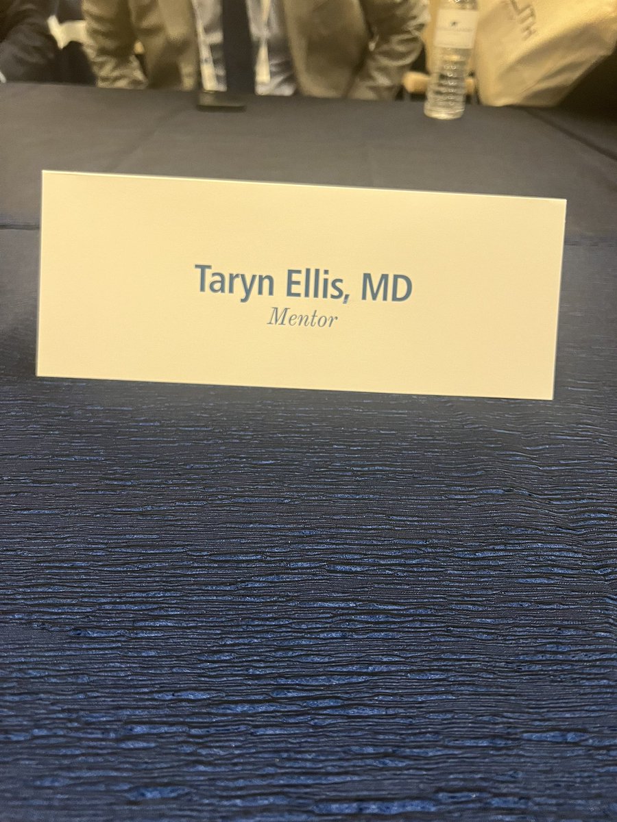 That’s a wrap on a busy day one. The Medical Student Speed Mentoring event was definitely my highlight. Loved getting to meet so many bright and motivated students!  #AUA2025