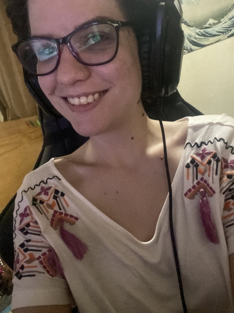 Ya estamos por empezar con la semifinal de la <a href="/Anomaly_Arena/">Anomaly Esports Arena #LeyendasXZEAL👾</a> donde se van a enfrentar <a href="/KTANAesports/">KTANA🎋</a> contra <a href="/VrokenGaming/">Vroken Gaming | VG</a> 

Acompañada de los mejores casters OwO! <a href="/adruu_502/">Adruu 🔥🇬🇹</a> y <a href="/dreck_alex/">Alex Dreck🎙</a>