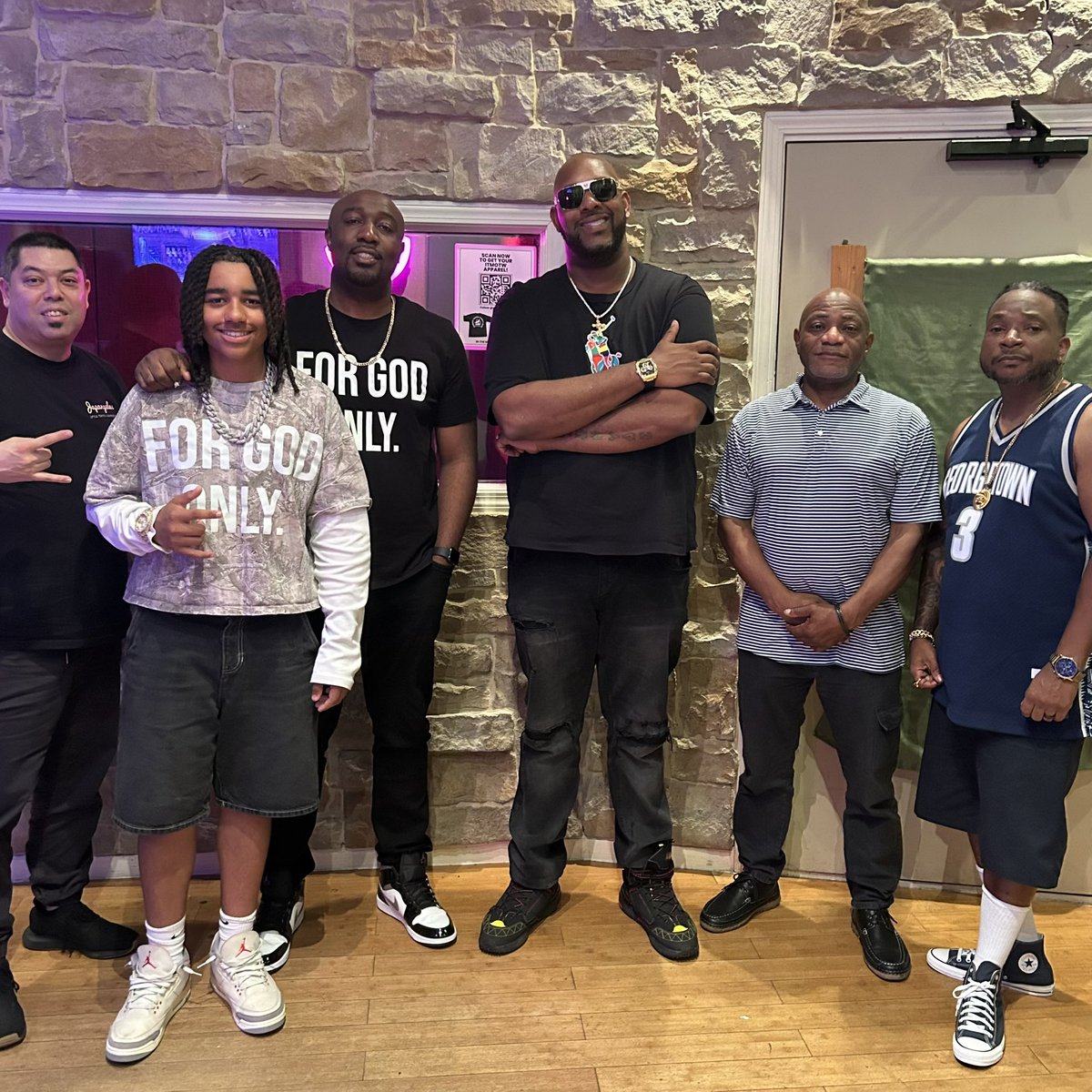 vonwon's tweet photo. Started Cooking Some New Magic!! CHH-TOWN Stand Up!! #CHHTOWN 🔥🔥#SoFly #TheNewCool #ChristIsKing #GrownAndSaved #ForGodOnly https://t.co/SnPkaD707W