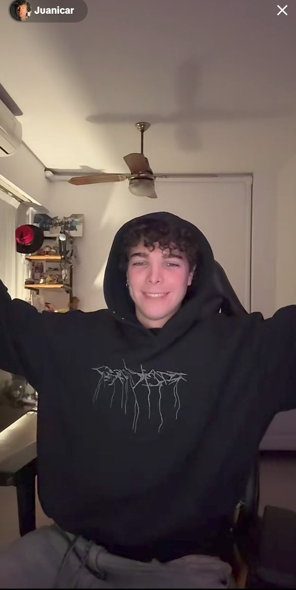 Juani hoy en su live de tik tok 😍😍