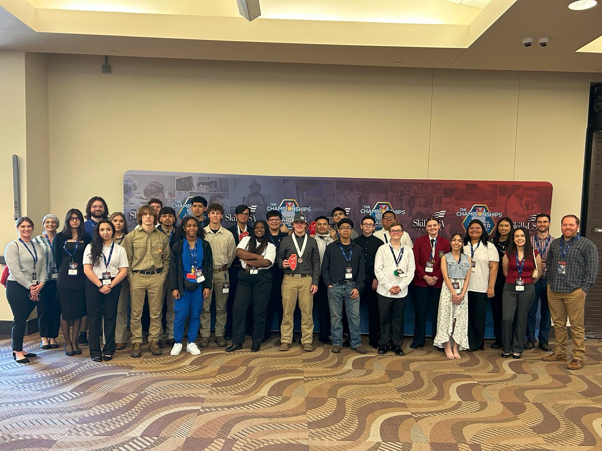 Shout out to all our JTHS students who competed at the SkillsUSA state championships. We had 4 students bring home some hardware! <a href="/JTHS_204/">Joliet Township HS</a> <a href="/SkillsUSAIL/">SkillsUSA Illinois</a>